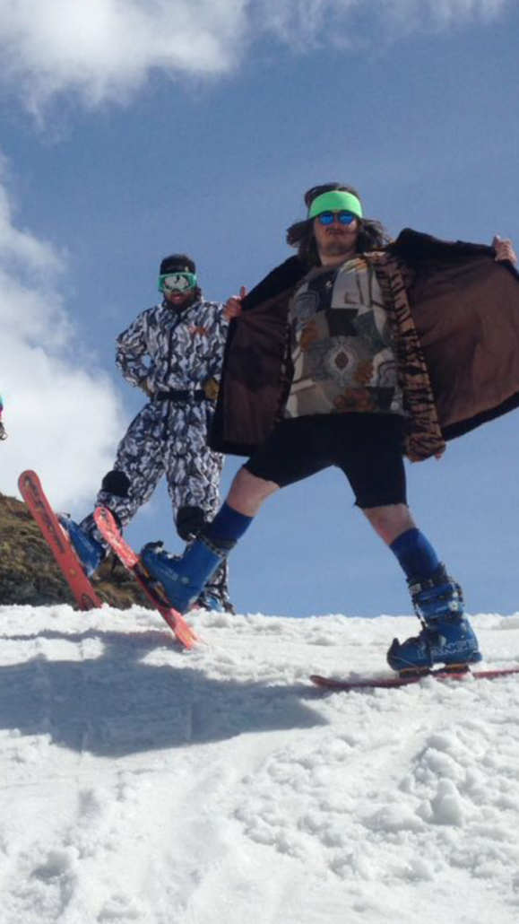 How to choose the right ski clothing